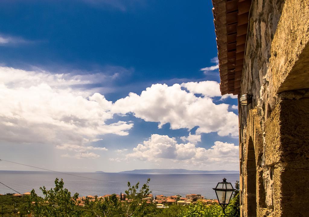 Papanestoras Apartments Kardamyli Exterior photo